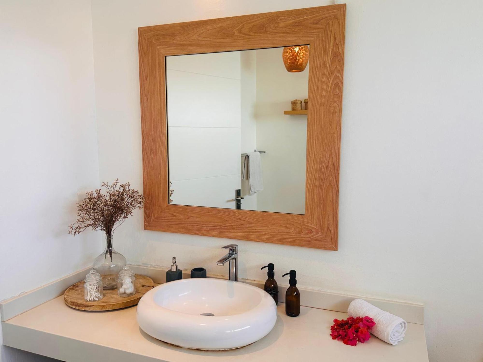 Modern Villa In Grand Bay - Short Walk To Beach Bagian luar foto