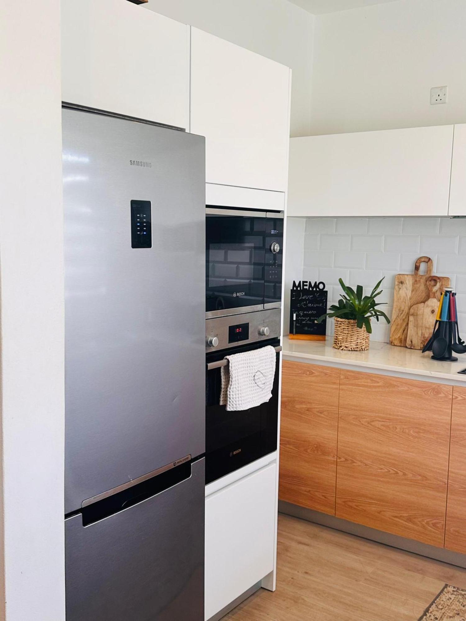 Modern Villa In Grand Bay - Short Walk To Beach Bagian luar foto